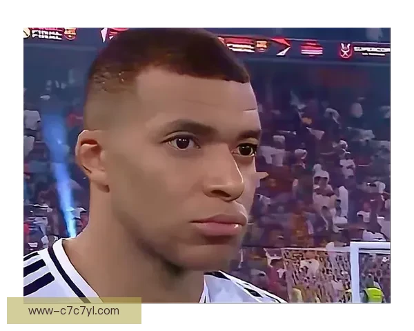 姆巴佩讨要越位被无视讽小丑