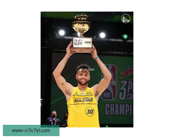 库里明年携利拉德克莱冲三冠赛 库里明年携利拉德克莱冲三冠赛